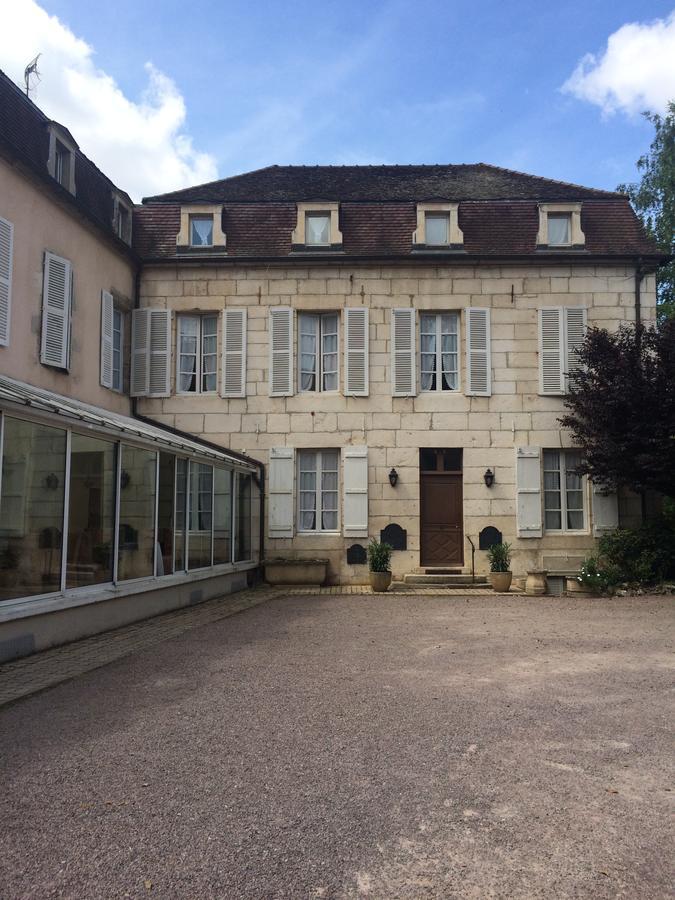 Hôtel des Cymaises Semur-en-Auxois Exterior foto