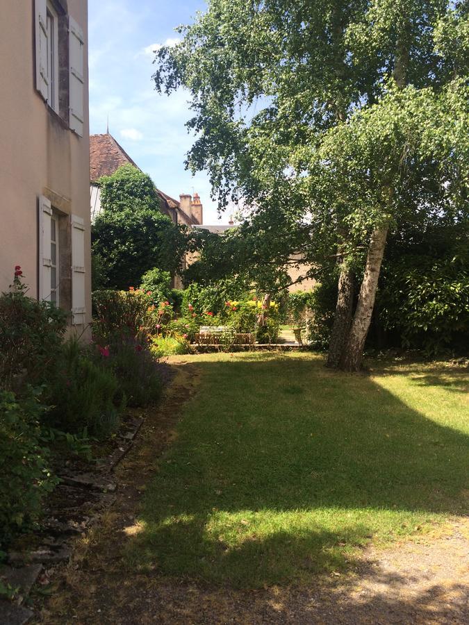 Hôtel des Cymaises Semur-en-Auxois Exterior foto